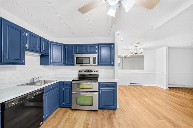 85 Commons Drive 301, Shrewsbury, MA 01545