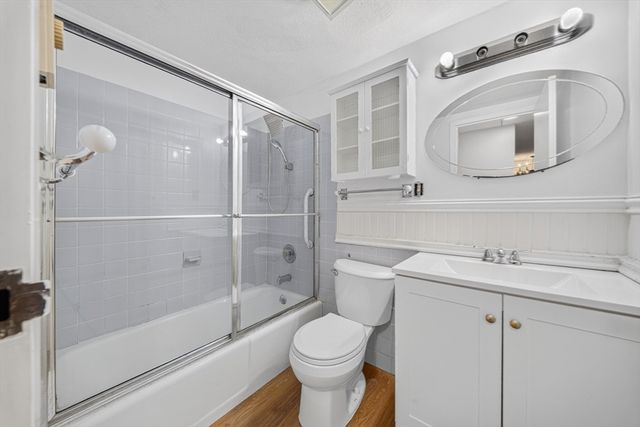 85 Commons Drive 301, Shrewsbury, MA 01545