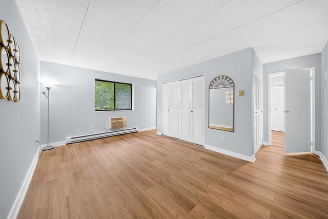 85 Commons Drive 301, Shrewsbury, MA 01545