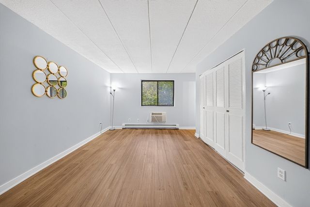 85 Commons Drive 301, Shrewsbury, MA 01545