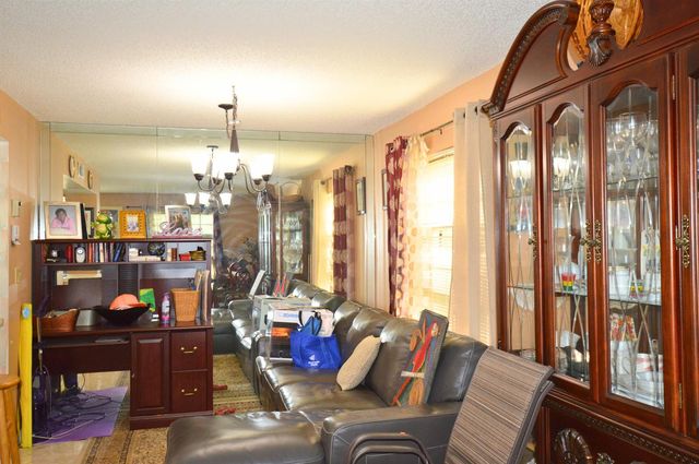 5570 NW 44th Street 318a, Lauderhill, FL 33319