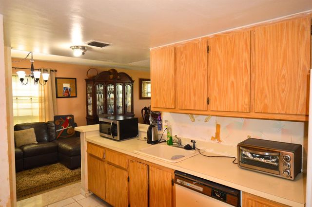 5570 NW 44th Street 318a, Lauderhill, FL 33319
