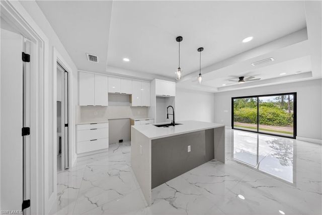1001 E 12th ST, Lehigh Acres, FL 33972