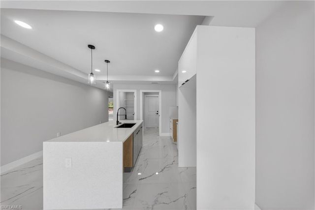 1001 E 12th ST, Lehigh Acres, FL 33972