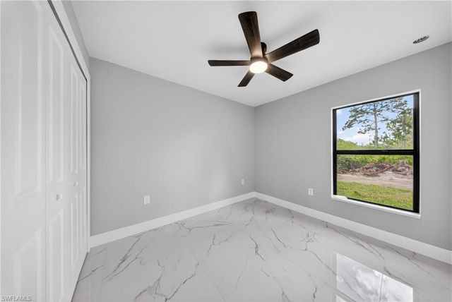 1001 E 12th ST, Lehigh Acres, FL 33972