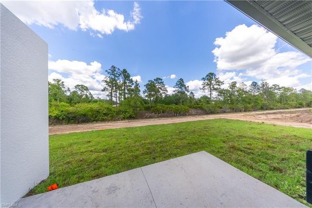 1001 E 12th ST, Lehigh Acres, FL 33972