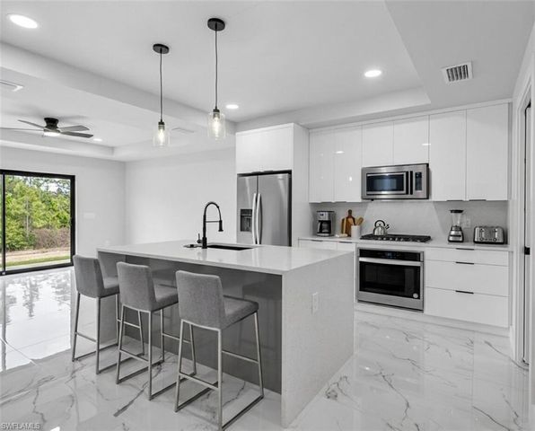 1001 E 12th ST, Lehigh Acres, FL 33972