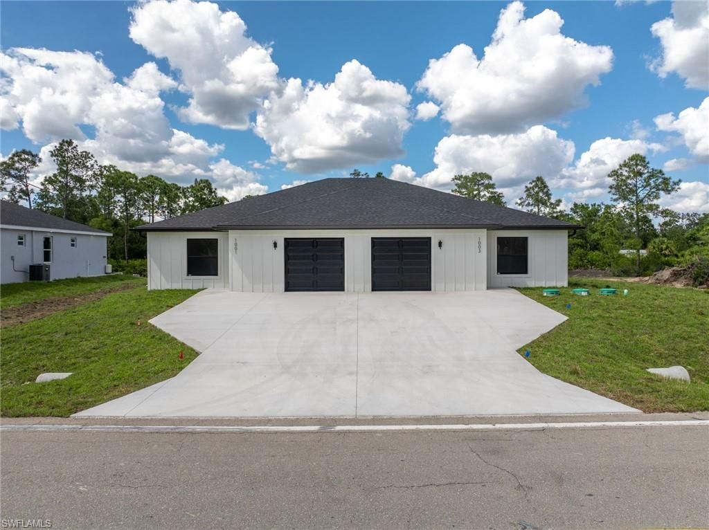 1001 E 12th ST, Lehigh Acres, FL 33972