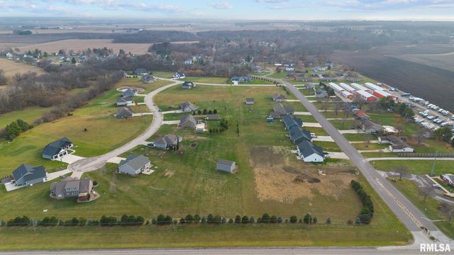 1920 - 1922 MAYFLOWER Drive, Pekin, IL 61554