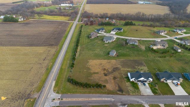 1920 - 1922 MAYFLOWER Drive, Pekin, IL 61554