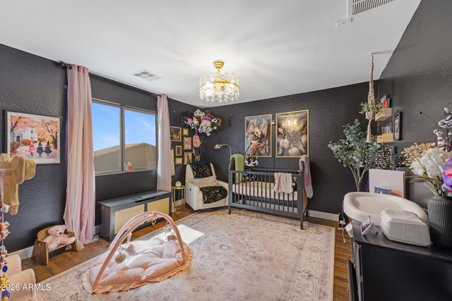 201 E MULE TRAIN Trail, San Tan Valley, AZ 85143