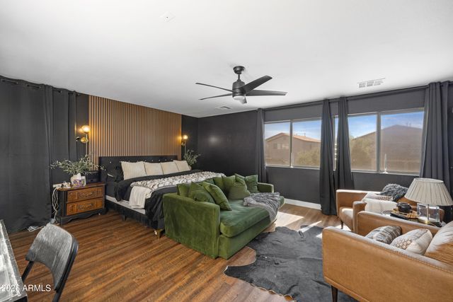 201 E MULE TRAIN Trail, San Tan Valley, AZ 85143