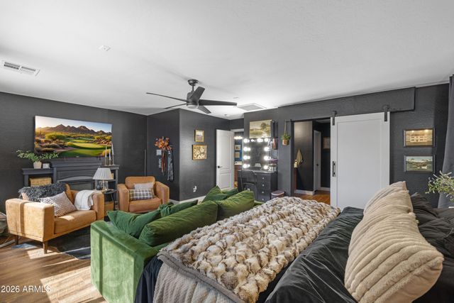 201 E MULE TRAIN Trail, San Tan Valley, AZ 85143