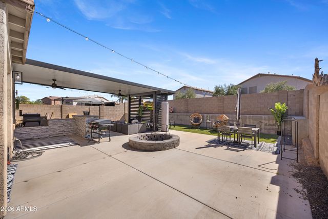 201 E MULE TRAIN Trail, San Tan Valley, AZ 85143