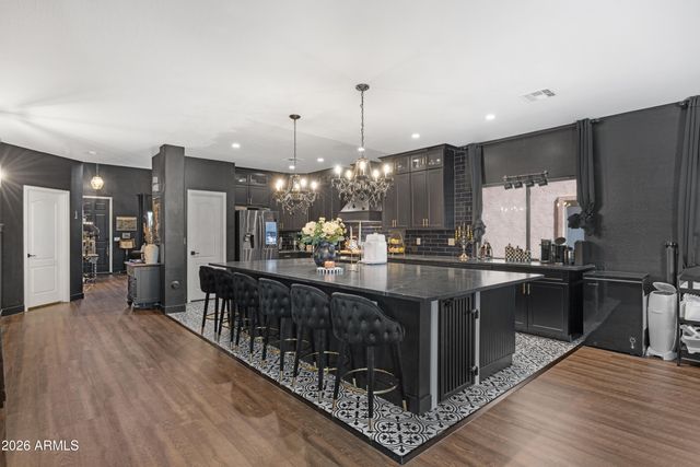 201 E MULE TRAIN Trail, San Tan Valley, AZ 85143