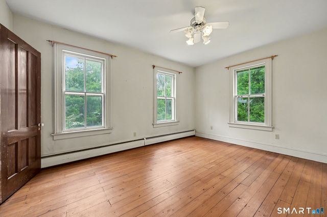 33 Hatch Road, Bridgewater, CT 06752