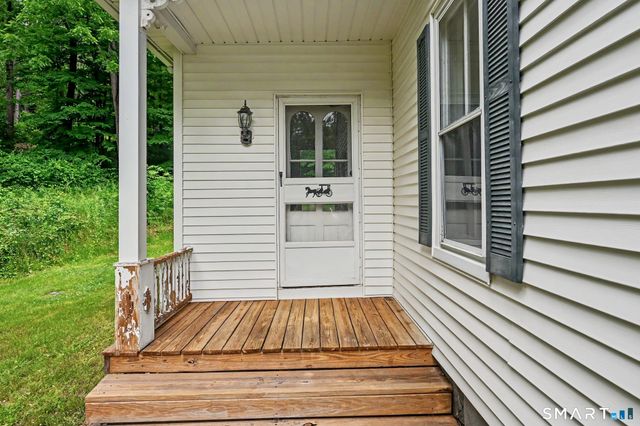 33 Hatch Road, Bridgewater, CT 06752