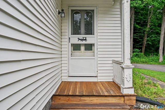 33 Hatch Road, Bridgewater, CT 06752