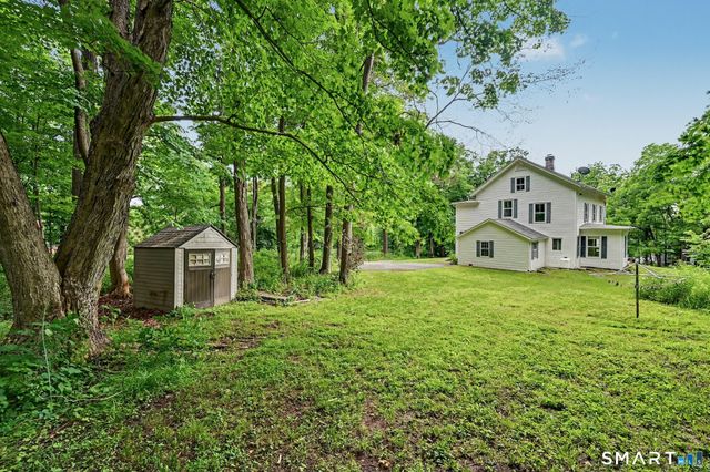 33 Hatch Road, Bridgewater, CT 06752