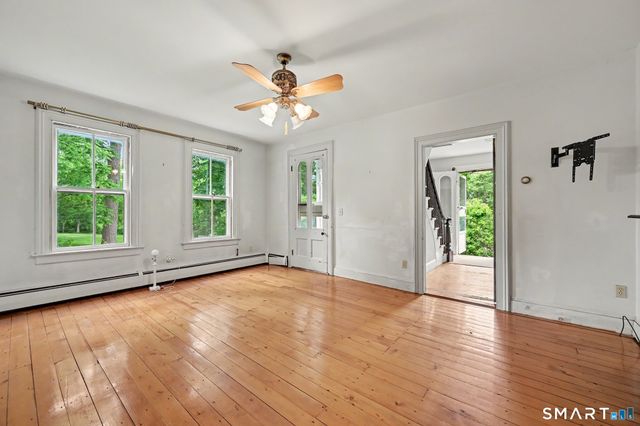 33 Hatch Road, Bridgewater, CT 06752