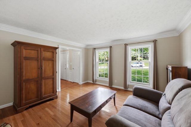 3267 Gondola Drive, Lexington, KY 40513