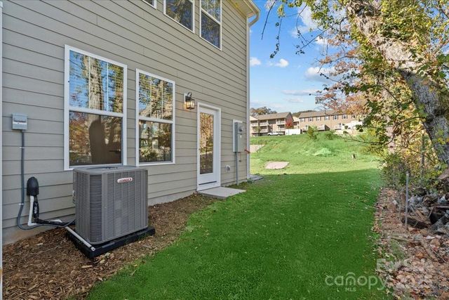 55 Moon Haven Way, Arden, NC 28704