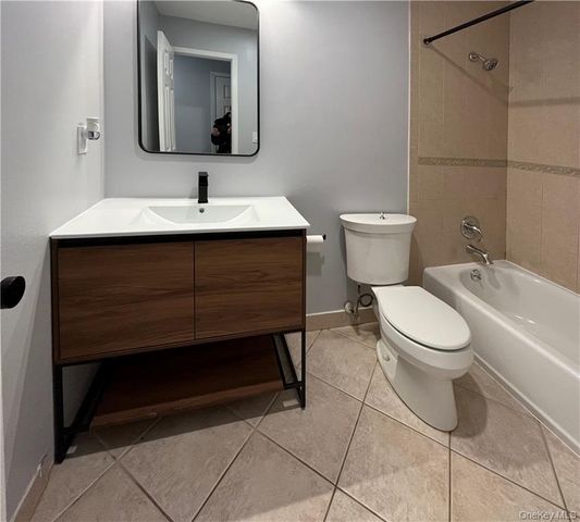 7 Brush Court, Garnerville, NY 10923