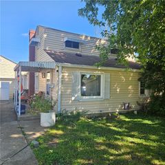 121 Powell Avenue, Fairborn, OH 45324