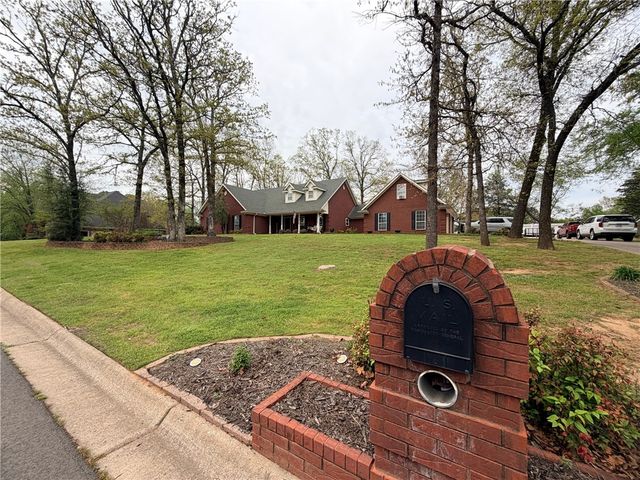 14 Jamie Lane, Clarksville, AR 72830