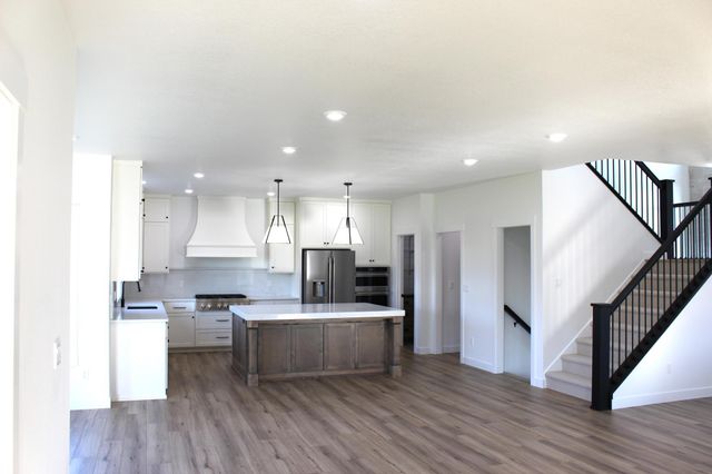 3248 66th Avenue S, Fargo, ND 58104