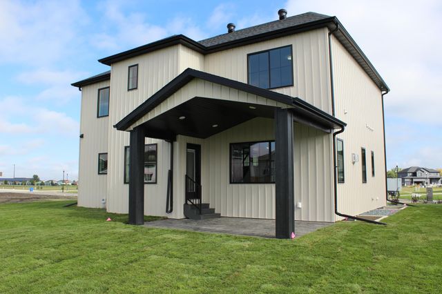 3248 66th Avenue S, Fargo, ND 58104