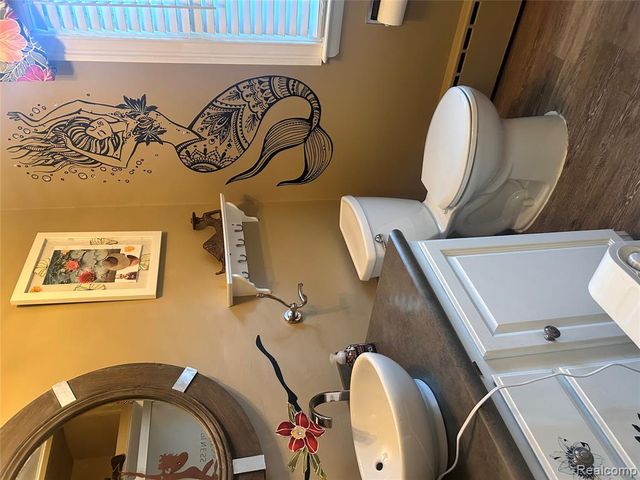 305 Goldengate Street, Lake Orion, MI 48362