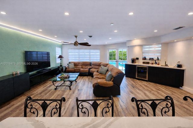 14231 SW 36th St, Miami, FL 33175