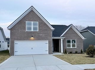 2102 Melanie Dr, Springfield, TN 37172