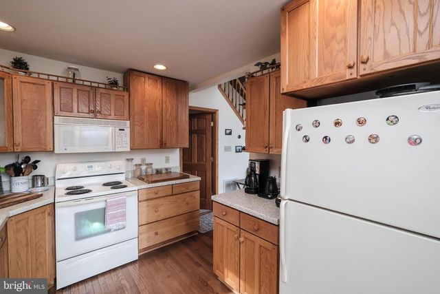 642 PADDYS RUN RD, Star Tannery, VA 22654