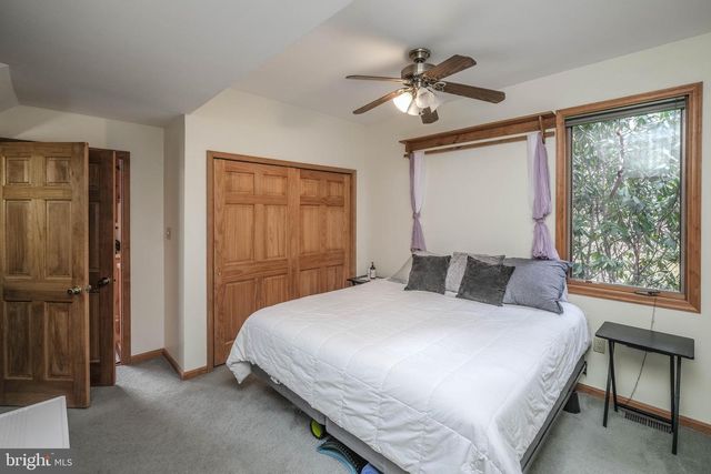 642 PADDYS RUN RD, Star Tannery, VA 22654