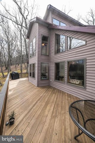 642 PADDYS RUN RD, Star Tannery, VA 22654