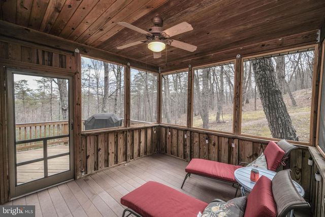 642 PADDYS RUN RD, Star Tannery, VA 22654