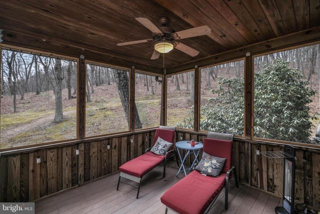 642 PADDYS RUN RD, Star Tannery, VA 22654