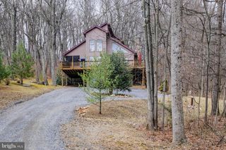 642 PADDYS RUN RD, Star Tannery, VA 22654