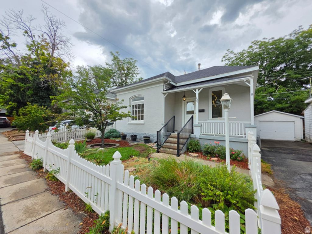 139 S DOOLEY CT, Salt Lake City, UT 84102 — photo 2