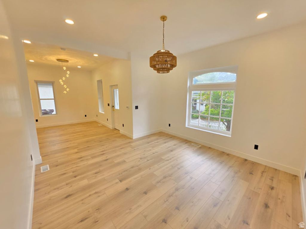 139 S DOOLEY CT, Salt Lake City, UT 84102 — photo 5