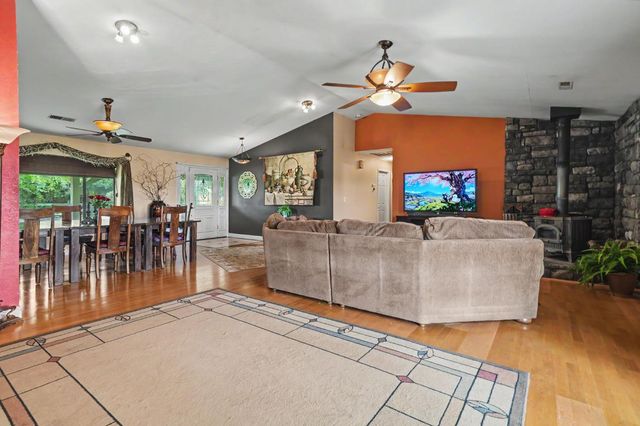 6364 Baldwin St, Valley Springs, CA 95252