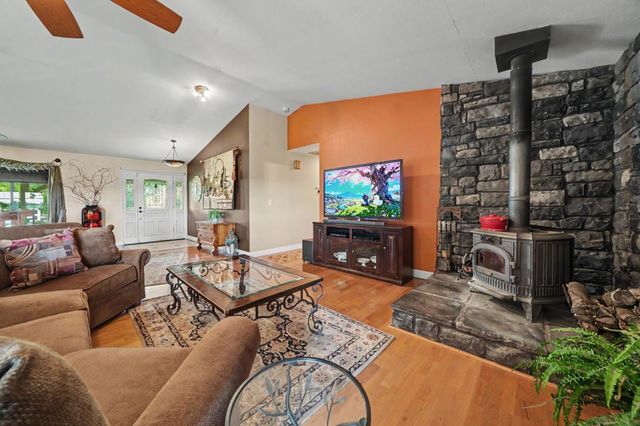6364 Baldwin St, Valley Springs, CA 95252