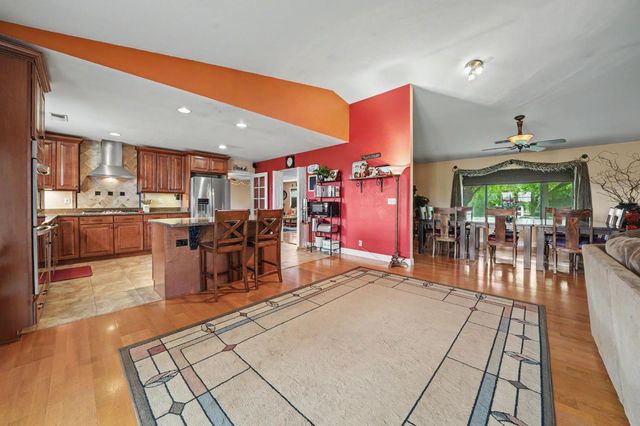 6364 Baldwin St, Valley Springs, CA 95252