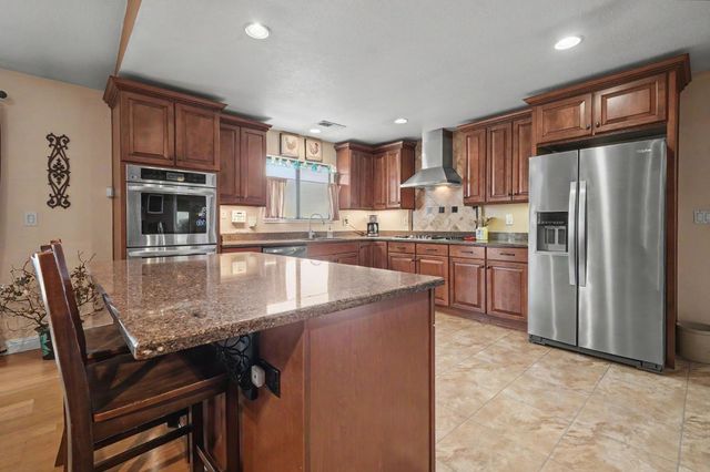 6364 Baldwin St, Valley Springs, CA 95252