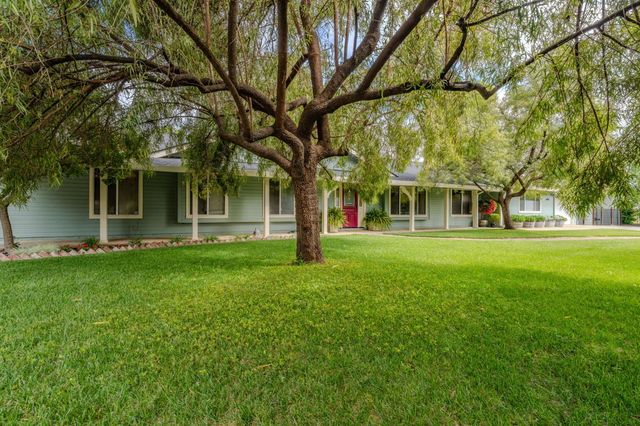6364 Baldwin St, Valley Springs, CA 95252
