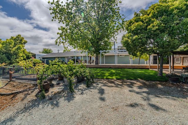 6364 Baldwin St, Valley Springs, CA 95252