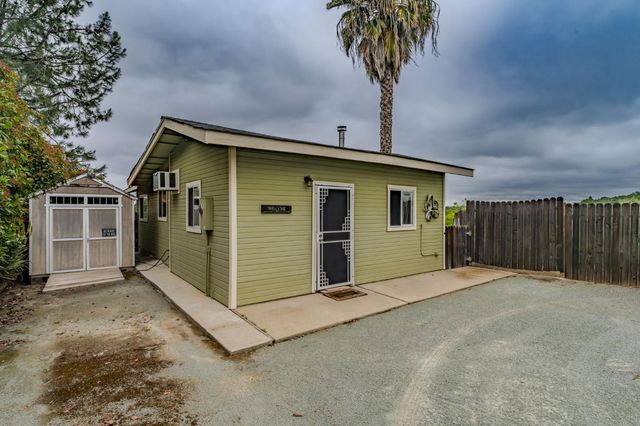 6364 Baldwin St, Valley Springs, CA 95252