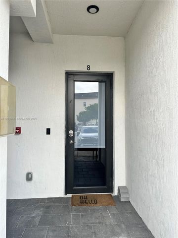 7815 NW 104th Ave 8, Doral, FL 33178